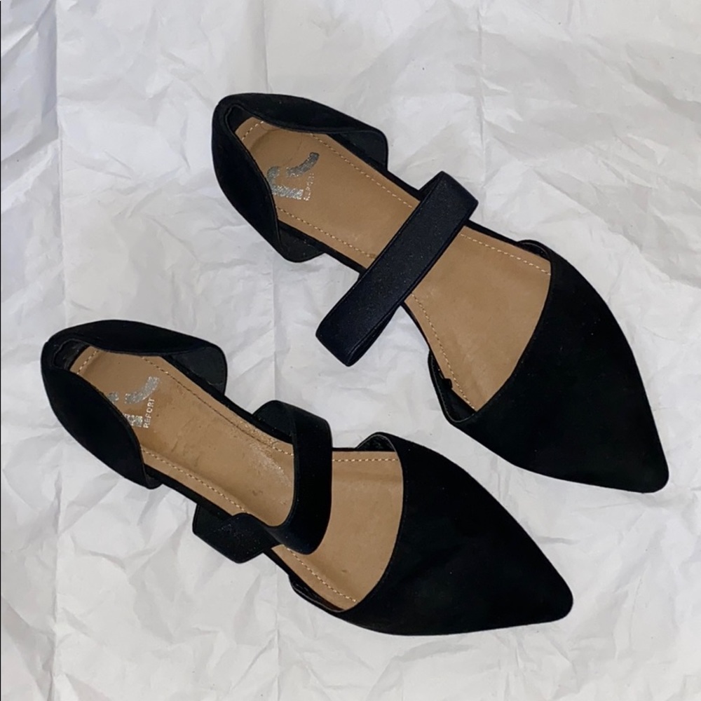 Report blacks flats